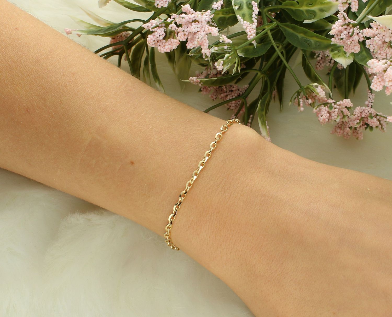 Złota bransoletka damska 585 klasyczna splot ankier DIA-BRA-12647-060-585 2mm  Bransoletka w takiej formie to ciekawy model bransoletki, który z pewnością zachwyci kobiety eleganckie, pełne klasy. Złota bransoleta o.jpg